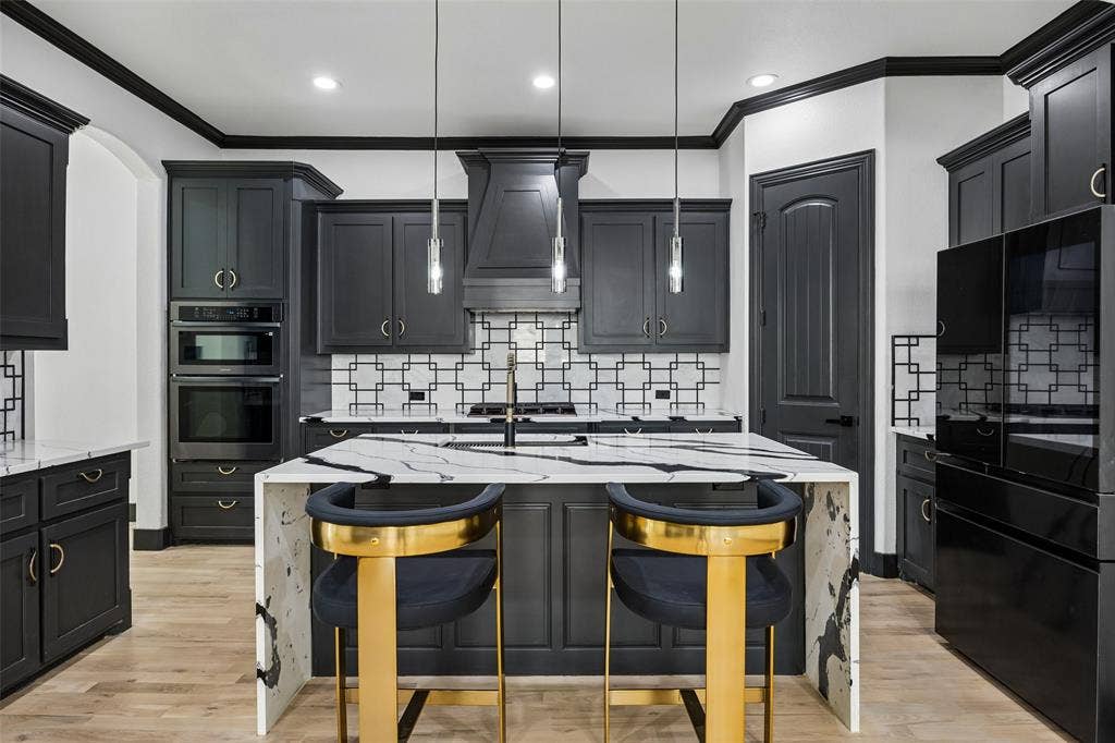 3611 Crosby Street, Irving, TX 75038 3611 Crosby Street, Irving, TX 75038
