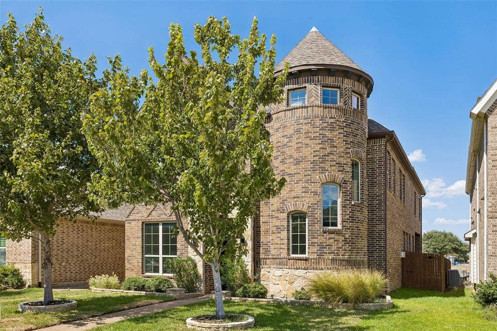 3611 Crosby Street, Irving, TX 75038 3611 Crosby Street, Irving, TX 75038