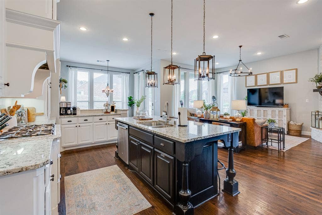6200 Savannah Oak Trail, Flower Mound, TX 76226