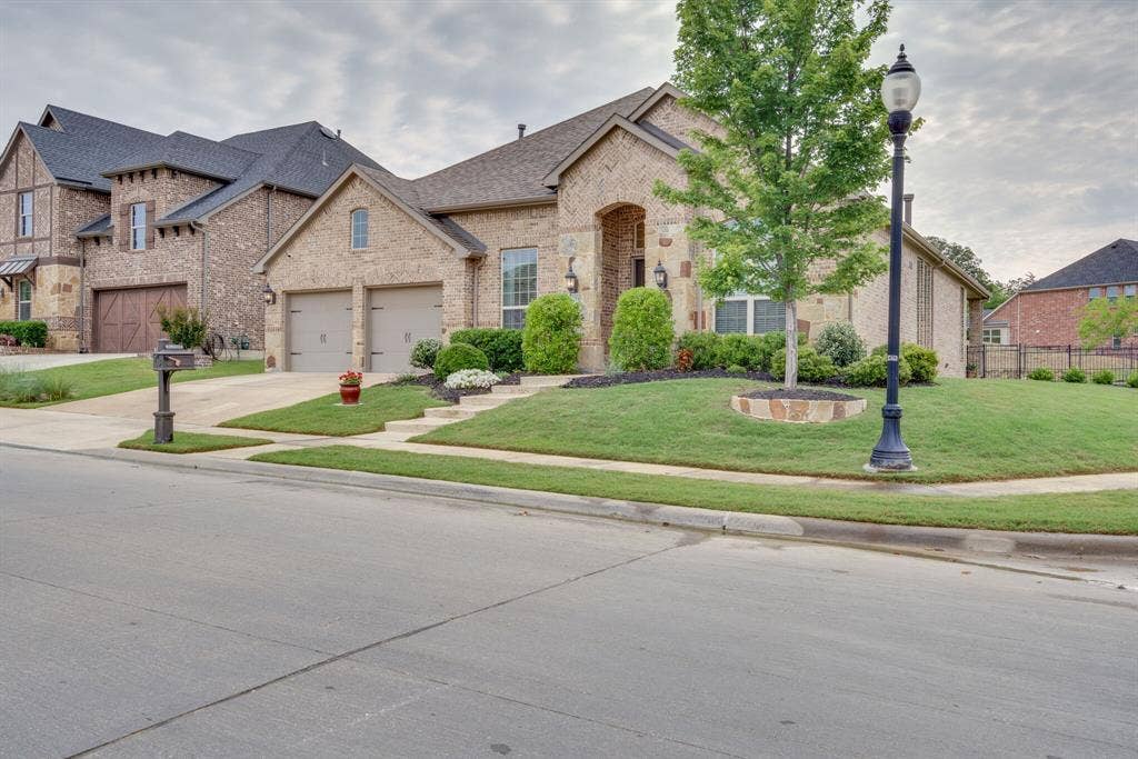 6200 Savannah Oak Trail, Flower Mound, TX 76226