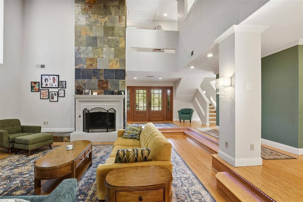 13408 Peyton Drive, Dallas, TX 75240 13408 Peyton Drive, Dallas, TX 75240