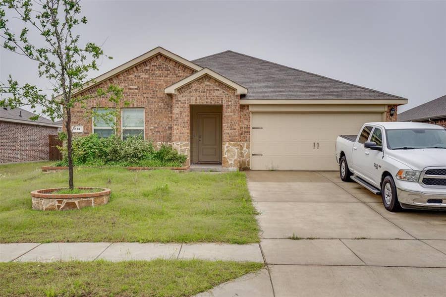 Property photo for 712 Cottonwood Way, Royse City, TX