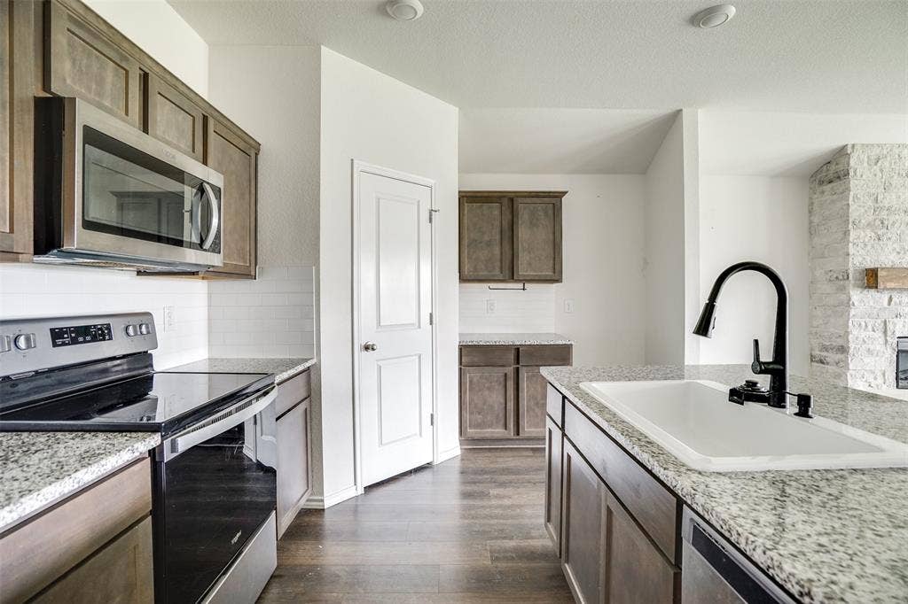 712 Cottonwood Way, Royse City, TX 75189 712 Cottonwood Way, Royse City, TX 75189