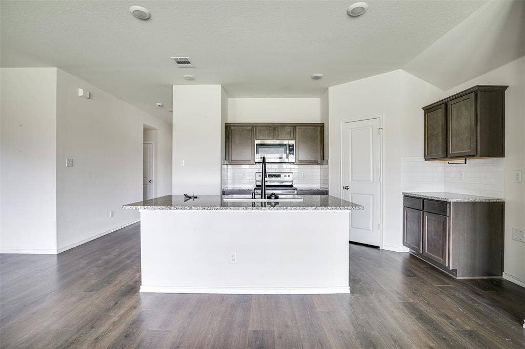 712 Cottonwood Way, Royse City, TX 75189 712 Cottonwood Way, Royse City, TX 75189