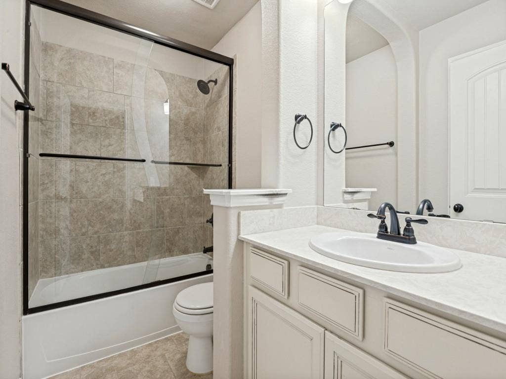 8212 Whistling Duck Drive, Fort Worth, TX 76118
