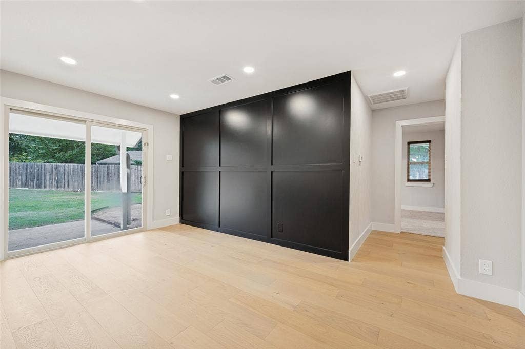 3706 Windsor Street, Irving, TX 75062 3706 Windsor Street, Irving, TX 75062
