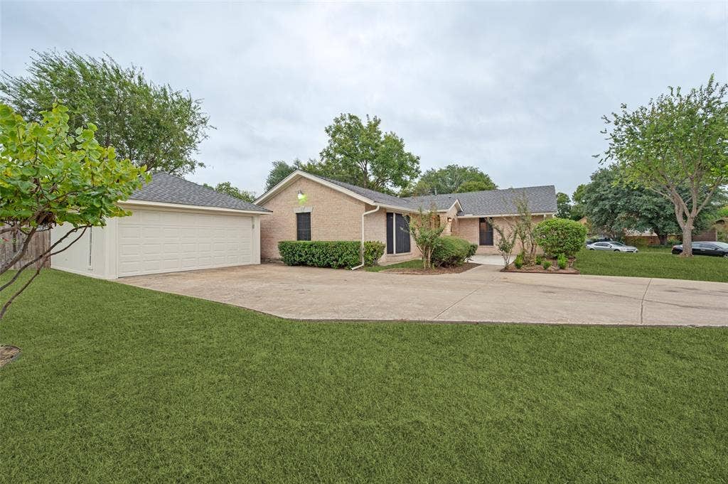 3706 Windsor Street, Irving, TX 75062 3706 Windsor Street, Irving, TX 75062