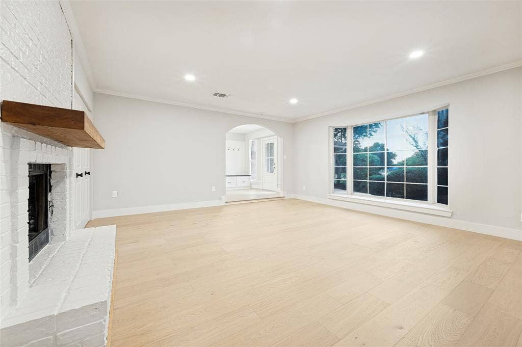 3706 Windsor Street, Irving, TX 75062 3706 Windsor Street, Irving, TX 75062