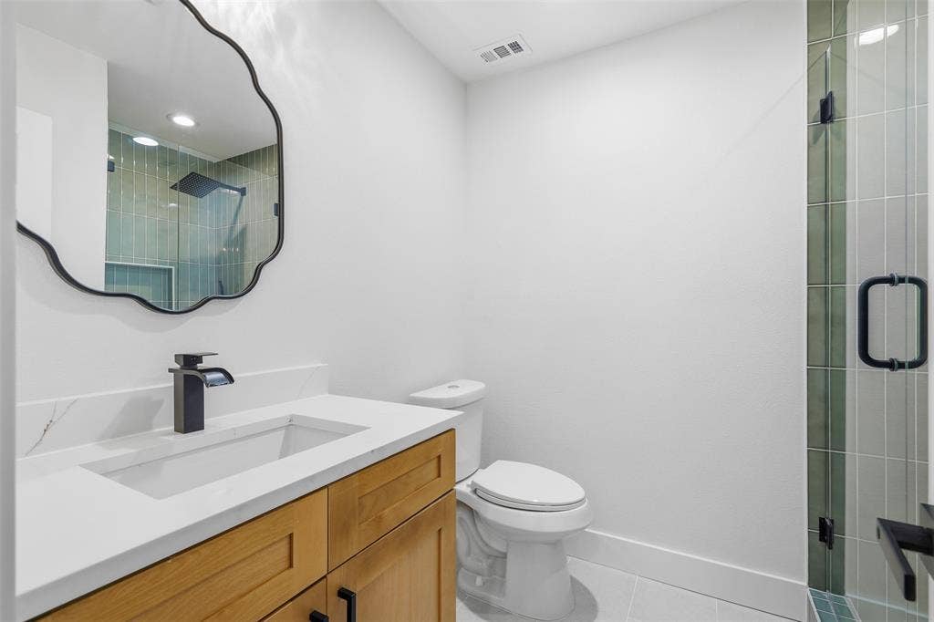 604 Twilight Trail, Richardson, TX 75080 2nd primary bath