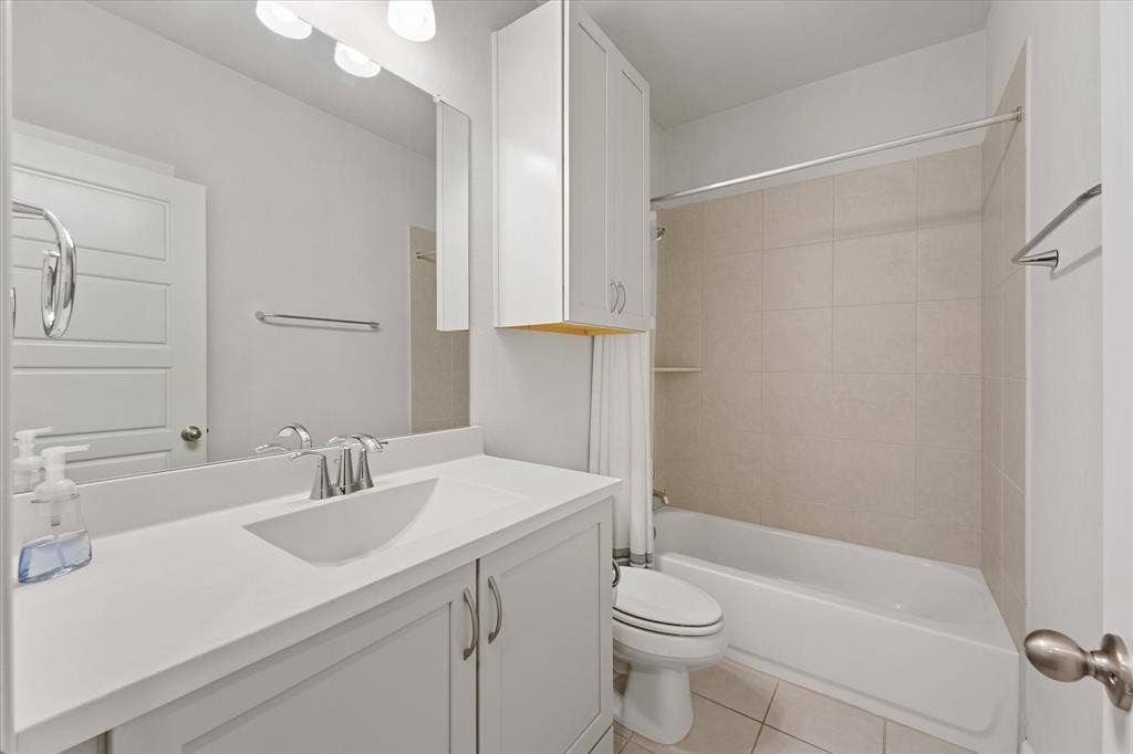 5160 Brickellia Drive, Dallas, TX 75209 5160 Brickellia Drive, Dallas, TX 75209