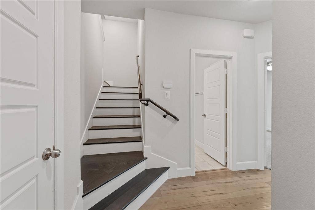 5160 Brickellia Drive, Dallas, TX 75209 5160 Brickellia Drive, Dallas, TX 75209