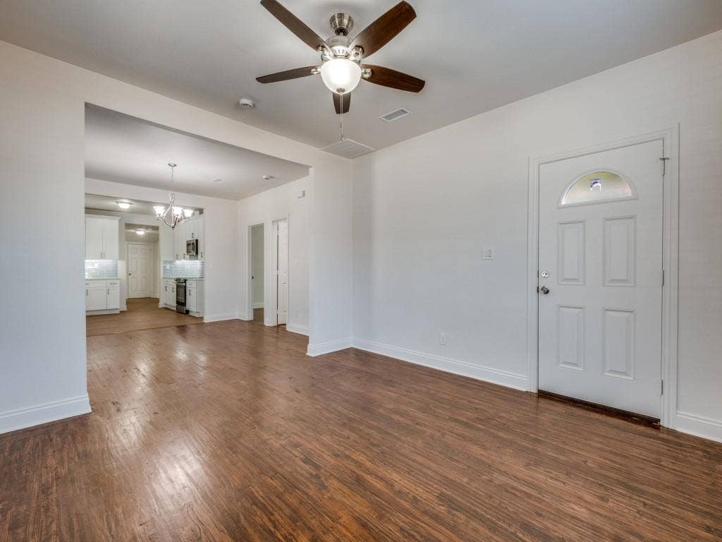 4306 Jamaica Street, Dallas, TX 75210 4306 Jamaica Street, Dallas, TX 75210