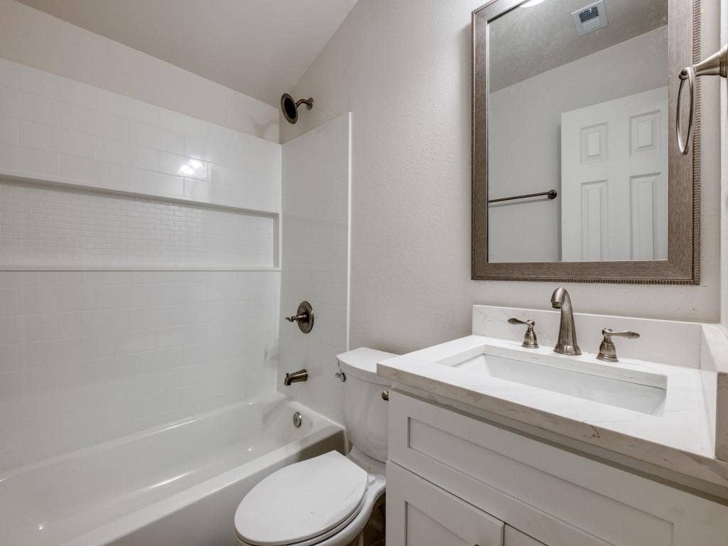 4306 Jamaica Street, Dallas, TX 75210 4306 Jamaica Street, Dallas, TX 75210