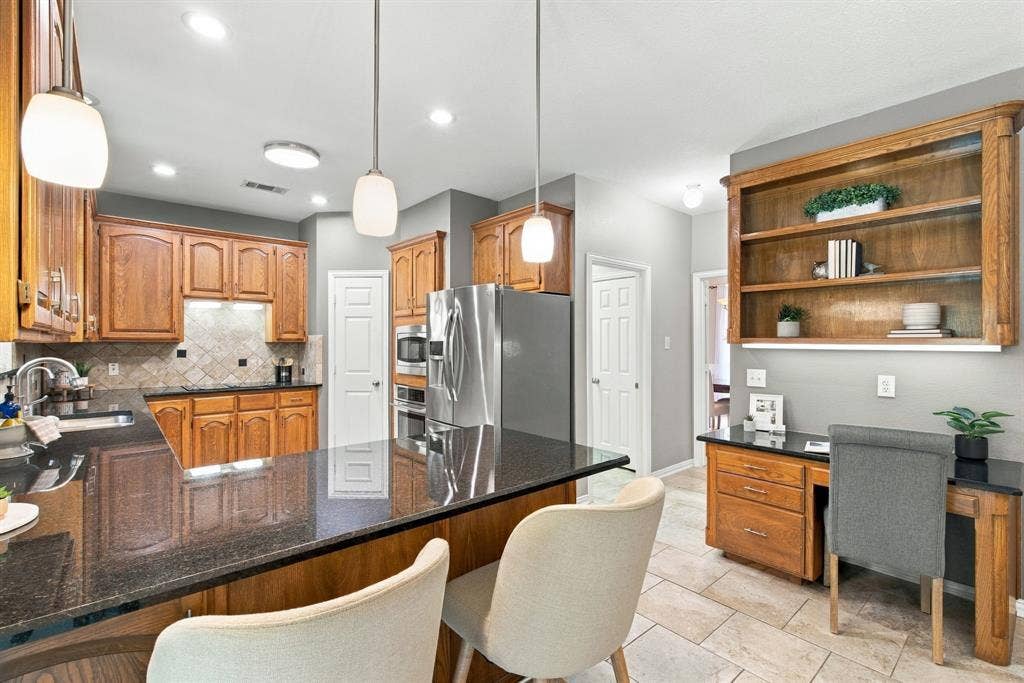 5904 Highland Hills Lane, Colleyville, TX 76034 5904 Highland Hills Lane, Colleyville, TX 76034