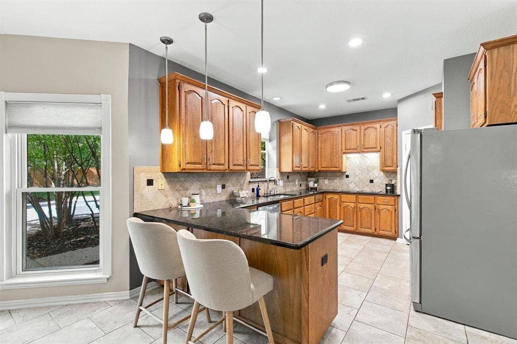 5904 Highland Hills Lane, Colleyville, TX 76034 5904 Highland Hills Lane, Colleyville, TX 76034