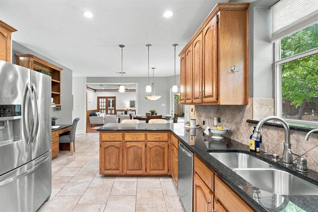 5904 Highland Hills Lane, Colleyville, TX 76034 5904 Highland Hills Lane, Colleyville, TX 76034