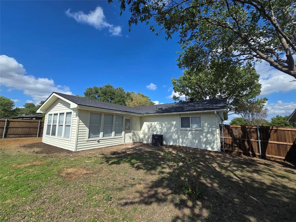 3357 Sherwood Drive, Plano, TX 75074 3357 Sherwood Drive, Plano, TX 75074