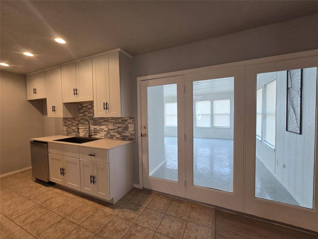 3357 Sherwood Drive, Plano, TX 75074 3357 Sherwood Drive, Plano, TX 75074