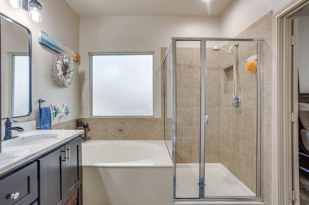 8208 Sleeping Doe Drive, Fort Worth, TX 76179