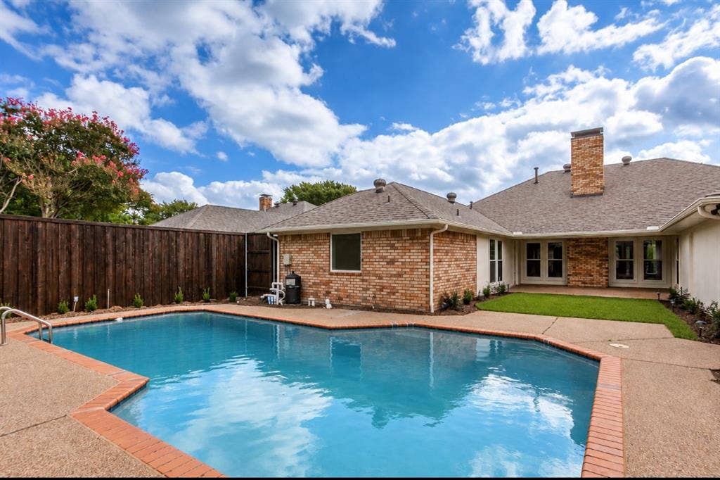 1909 Chestnut Hill Lane, Richardson, TX 75082 1909 Chestnut Hill Lane, Richardson, TX 75082