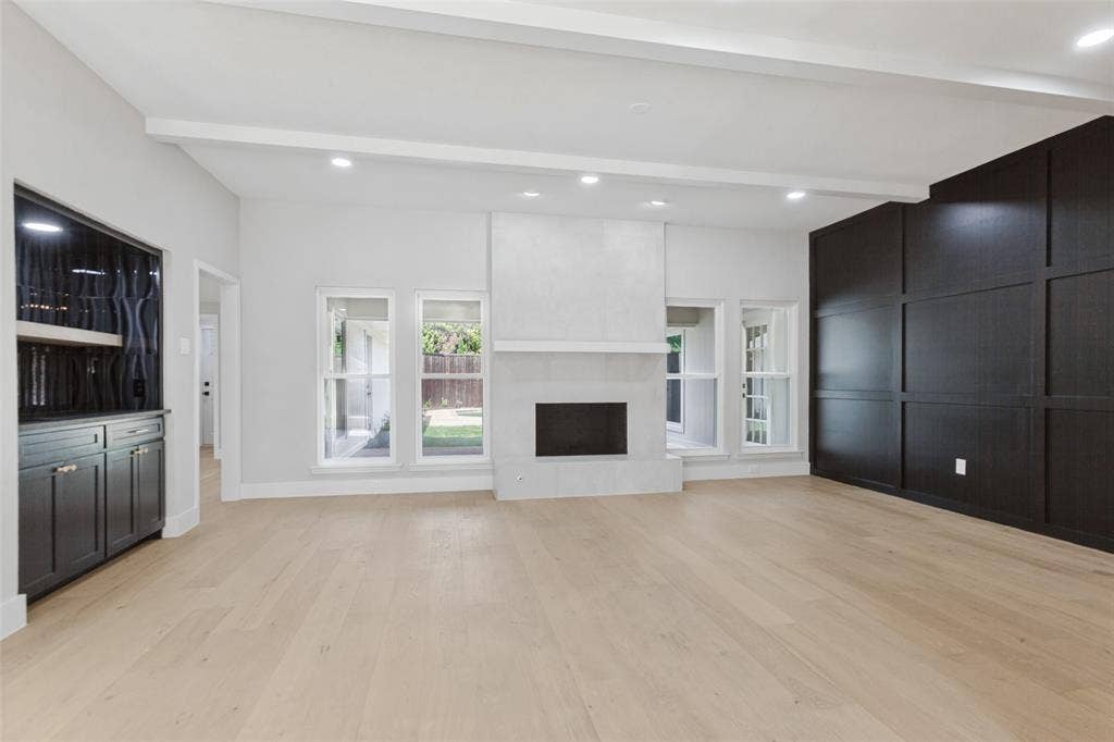 1909 Chestnut Hill Lane, Richardson, TX 75082 1909 Chestnut Hill Lane, Richardson, TX 75082
