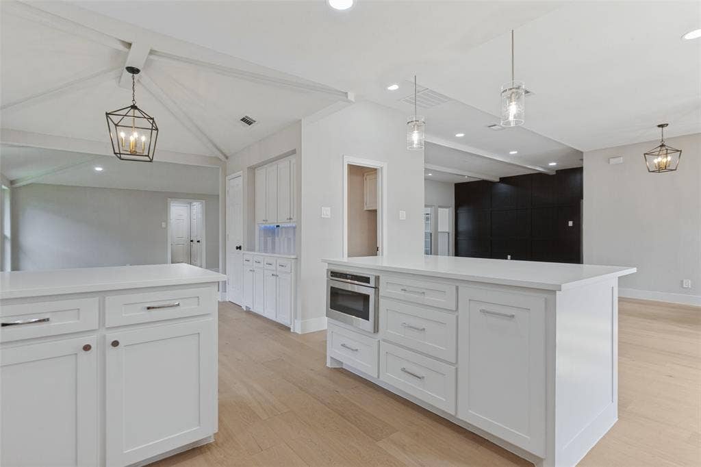 1909 Chestnut Hill Lane, Richardson, TX 75082 1909 Chestnut Hill Lane, Richardson, TX 75082