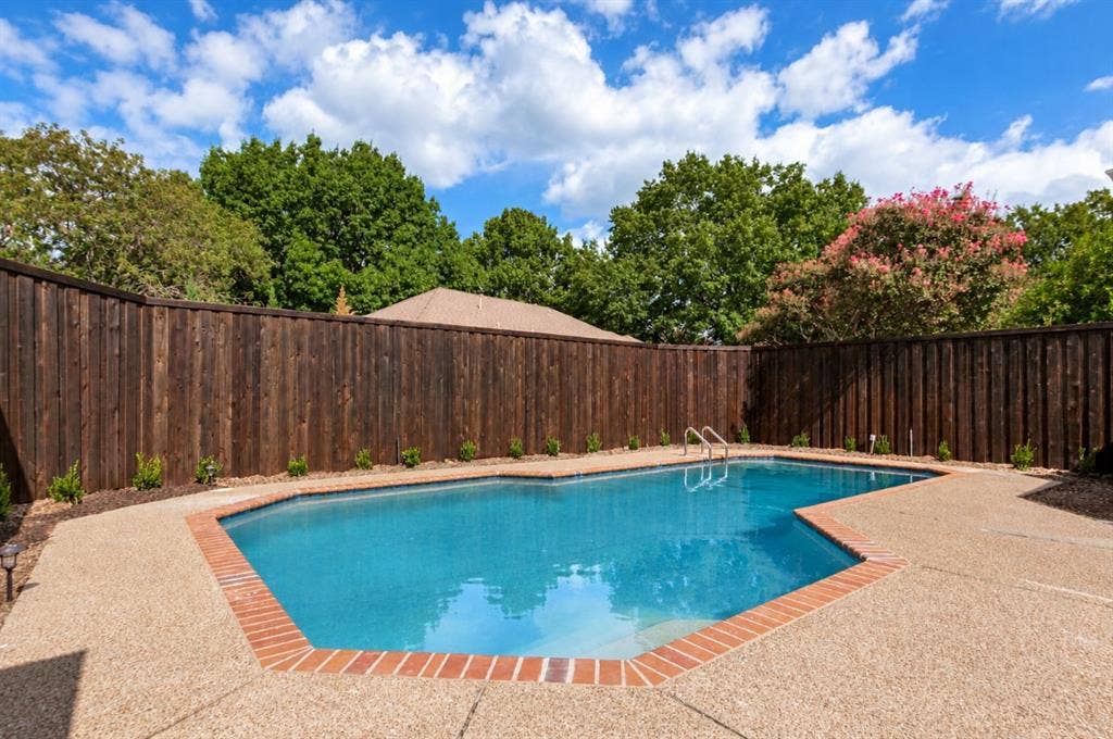 1909 Chestnut Hill Lane, Richardson, TX 75082 1909 Chestnut Hill Lane, Richardson, TX 75082