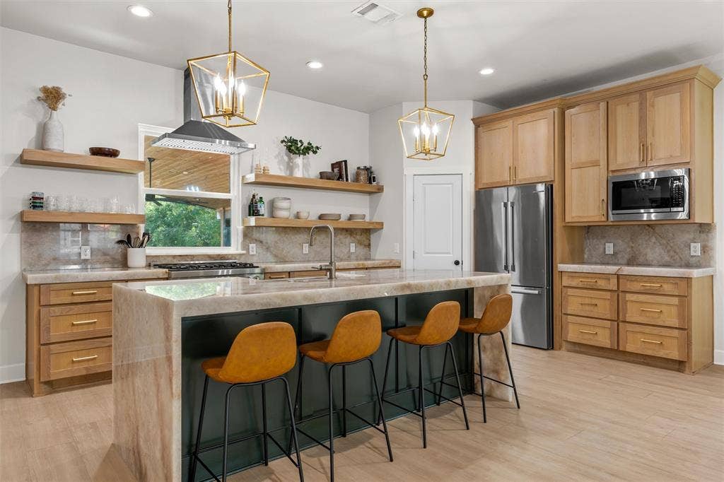 801 N 14th Street, Waco, TX 76707 801 N 14th Street, Waco, TX 76707