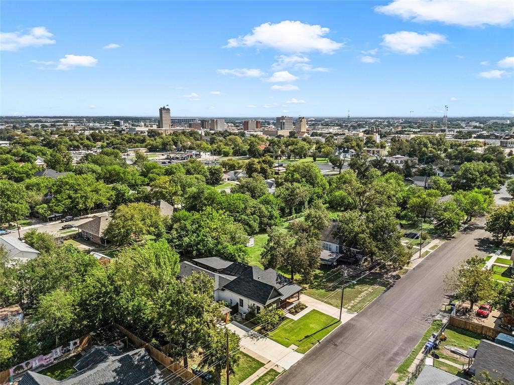 801 N 14th Street, Waco, TX 76707 801 N 14th Street, Waco, TX 76707