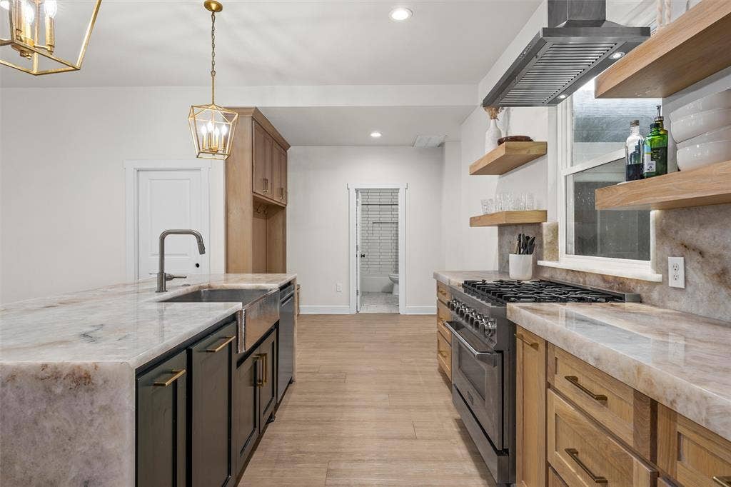 801 N 14th Street, Waco, TX 76707 801 N 14th Street, Waco, TX 76707