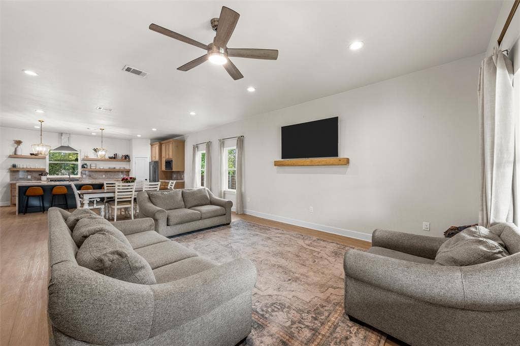 801 N 14th Street, Waco, TX 76707 801 N 14th Street, Waco, TX 76707