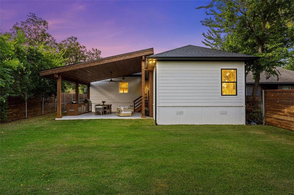801 N 14th Street, Waco, TX 76707 801 N 14th Street, Waco, TX 76707