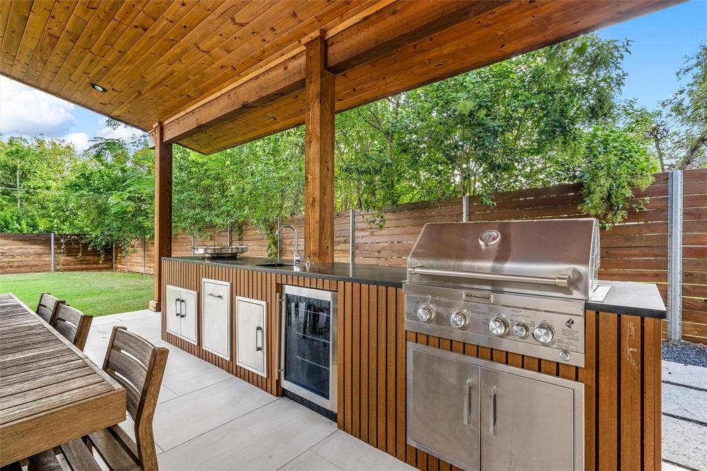 801 N 14th Street, Waco, TX 76707 801 N 14th Street, Waco, TX 76707