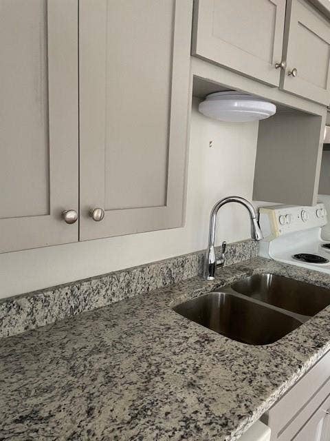 Property photo for 1003 S Houston Street, Kaufman, TX