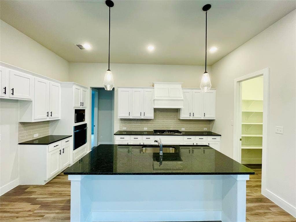 1829 Arbor Drive, Forney, TX 75126 1829 Arbor Drive, Forney, TX 75126