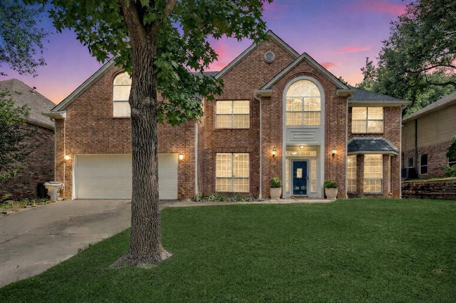 Property photo for 1803 Haydenbend Circle, Grapevine, TX