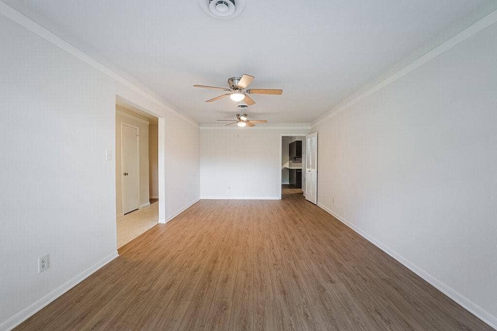 2709 Larkin Avenue, Fort Worth, TX 76133
