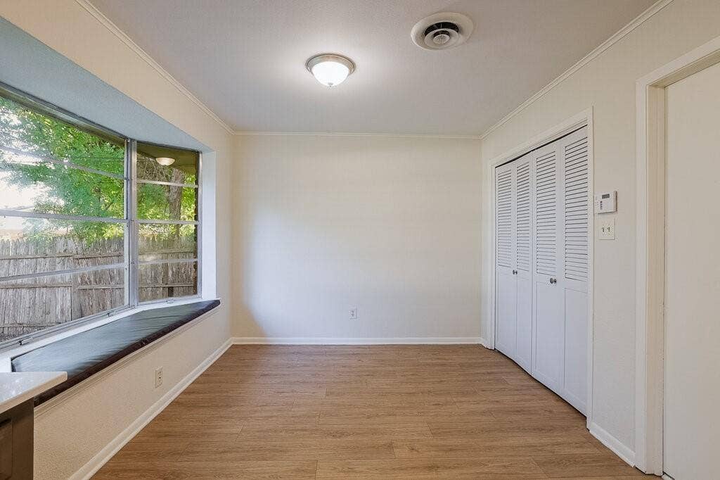 2709 Larkin Avenue, Fort Worth, TX 76133