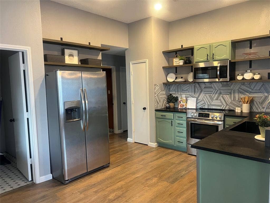 4125 Gardner Drive, The Colony, TX 75056 4125 Gardner Drive, The Colony, TX 75056