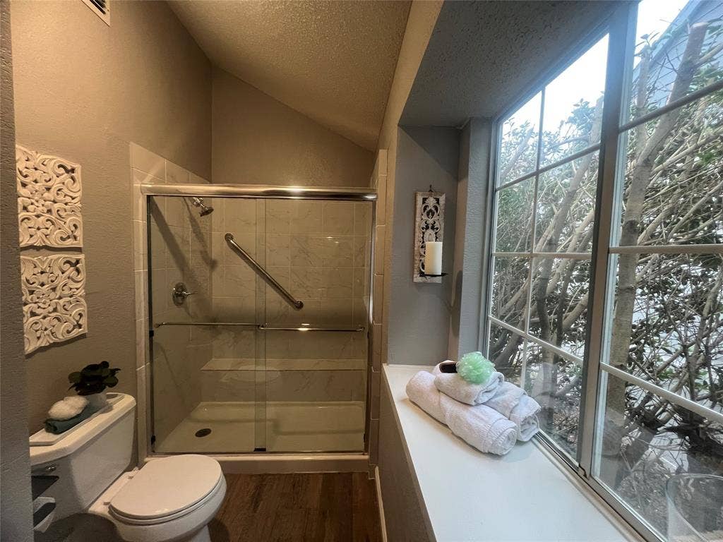 4125 Gardner Drive, The Colony, TX 75056 4125 Gardner Drive, The Colony, TX 75056