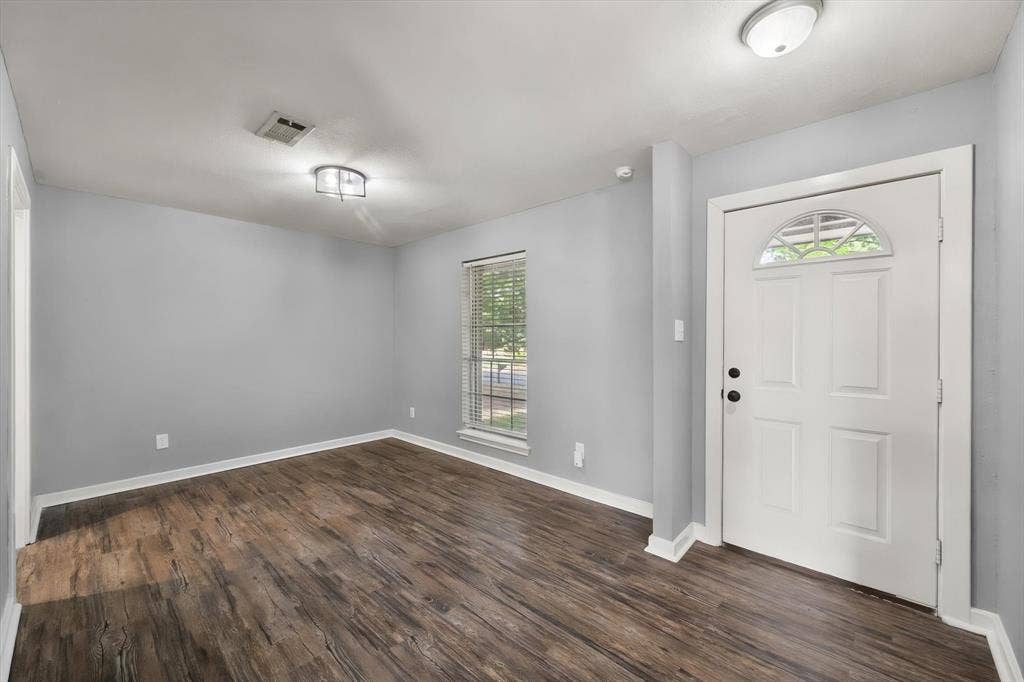 3003 Linda Drive, Ennis, TX 75119 3003 Linda Drive, Ennis, TX 75119
