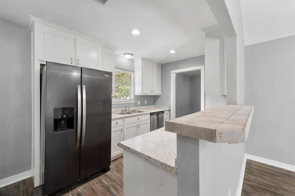3003 Linda Drive, Ennis, TX 75119 3003 Linda Drive, Ennis, TX 75119