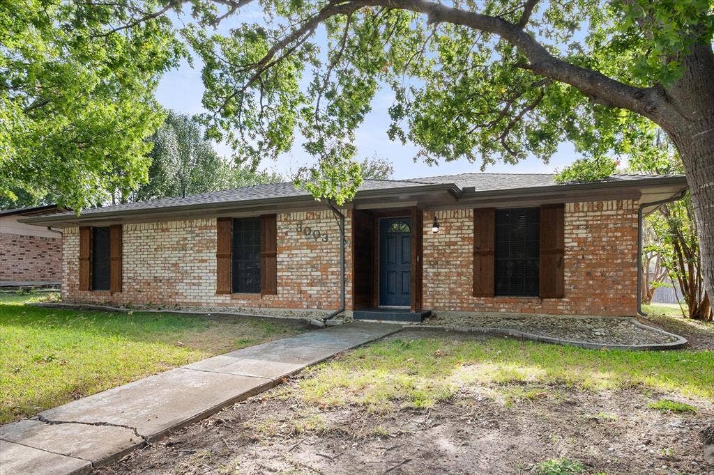 3003 Linda Drive, Ennis, TX 75119 3003 Linda Drive, Ennis, TX 75119