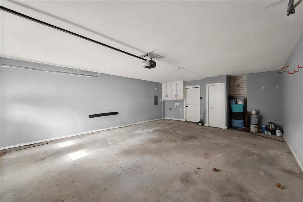3003 Linda Drive, Ennis, TX 75119 3003 Linda Drive, Ennis, TX 75119