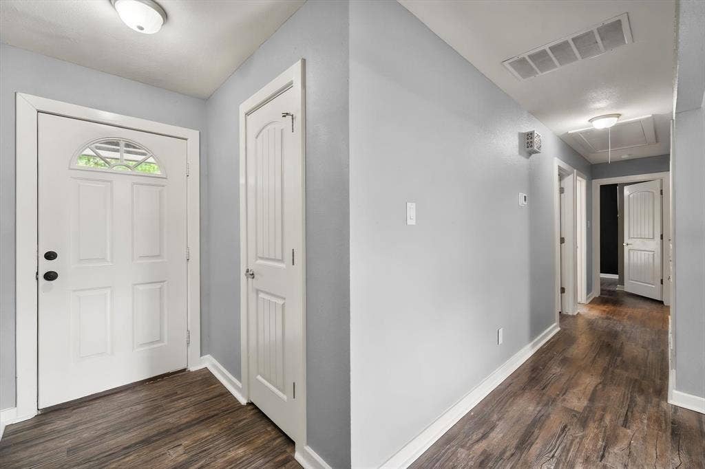 3003 Linda Drive, Ennis, TX 75119 3003 Linda Drive, Ennis, TX 75119