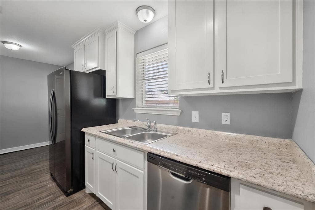 3003 Linda Drive, Ennis, TX 75119 3003 Linda Drive, Ennis, TX 75119