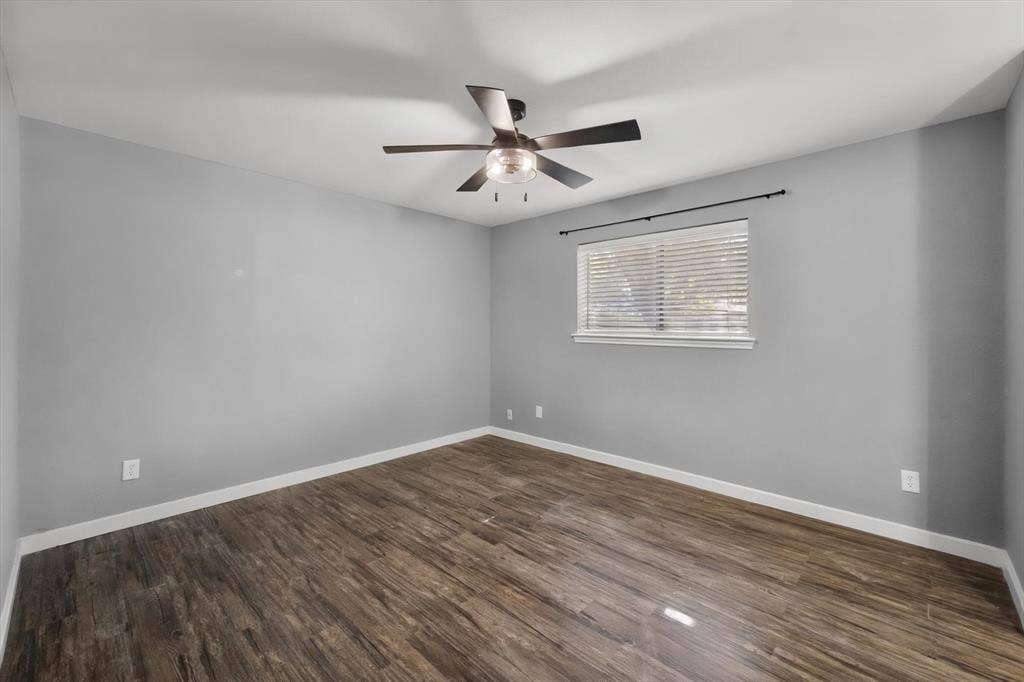 3003 Linda Drive, Ennis, TX 75119 3003 Linda Drive, Ennis, TX 75119