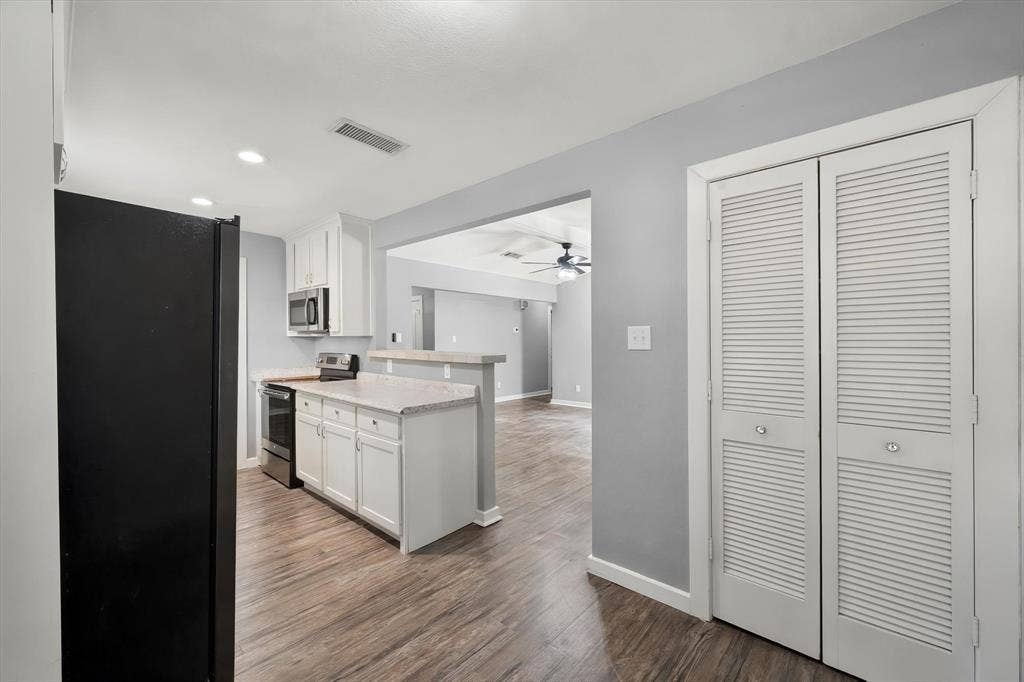 3003 Linda Drive, Ennis, TX 75119 3003 Linda Drive, Ennis, TX 75119