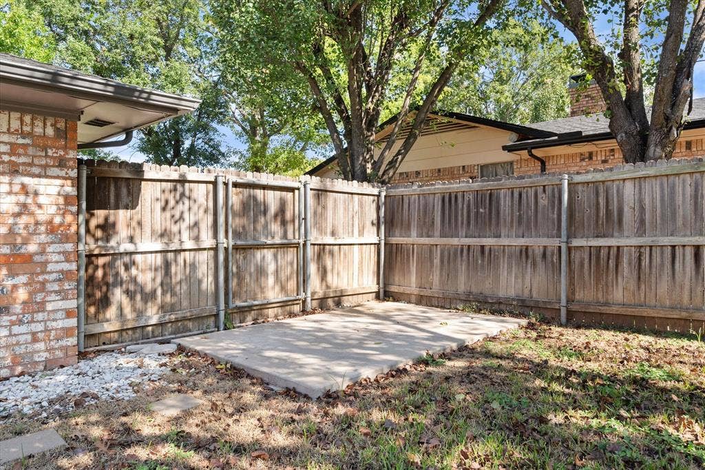 3003 Linda Drive, Ennis, TX 75119 3003 Linda Drive, Ennis, TX 75119