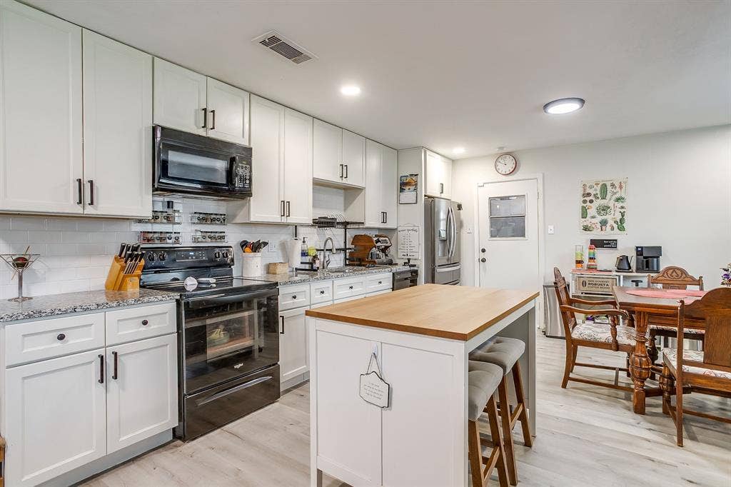 1033 Angela Court, Everman, TX 76140